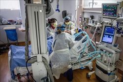 WHO: Thế giới vẫn ghi nhận 10.000 ca tử vong mỗi tháng do COVID-19