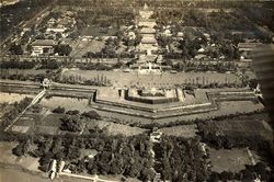 Triển lãm tư liệu 'Kinh thành Huế - Dấu xưa còn lại'