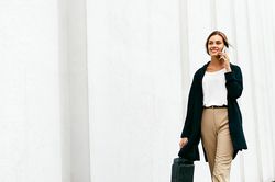 Phụ nữ độc lập cần gì ở đàn ông?
