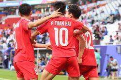 10 trận gây hoài nghi, 1 trận gieo hi vọng, dự án Troussier với ĐT Việt Nam vẫn đáng được chờ đợi