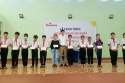 Mang 'Xuân yêu thương' đến với học sinh, người dân vùng biên giới tỉnh Bình Phước