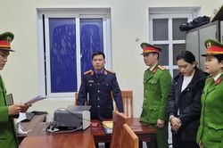 Nữ tài xế vi phạm nồng độ cồn tông 1 người tử vong