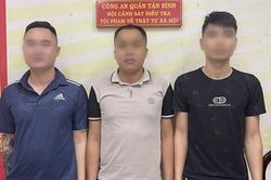 Cho vay lãi suất cắt cổ rồi rải tờ rơi, ném trứng thối đòi nợ