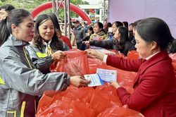 Mang niềm vui đến người lao động