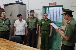 Khởi tố 2 ông Nguyễn Công Khế và Nguyễn Quang Thông