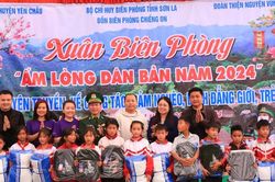 Mang thêm tươi vui, đầm ấm cho những mùa xuân biên cương