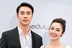 Bác sĩ Tuấn 'Chúng ta của 8 năm sau': Khai với vợ cảnh ân ái cùng bạn diễn
