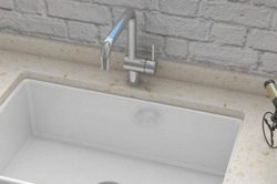 Mách bạn mẹo vệ sinh bồn rửa bát cho mọi chất liệu sáng sạch như mới