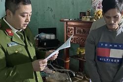 Triệt phá đường dây chuyên 'bơm' ma túy vào Trung tâm cai nghiện số 1 Hòa Bình