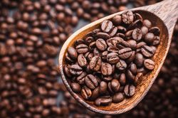 Giá cà phê hôm nay 17/1: Robusta tăng mạnh gần 200 USD/tấn, nguyên nhân do đâu?