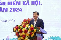 Đồng bộ giải pháp phát triển người tham gia, đôn đốc thu, giảm tiền chậm đóng