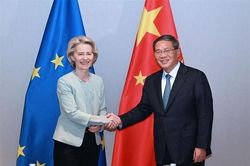 WEF Davos 2024: Trung Quốc hy vọng thúc đẩy xu hướng cân bằng hơn trong thương mại với EU