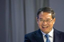 Tại Davos, Thủ tướng Trung Quốc bất ngờ tiết lộ thành tích kinh tế