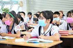Không khí ở mức nguy hại 3 ngày liên tục, xem xét cho học sinh nghỉ học
