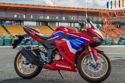 Bảng giá xe CBR150R mới nhất tháng 1/2024
