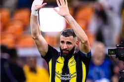 Benzema tính đường rời Saudi Arabia