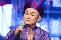 Nghệ sĩ Xuân Hinh không 'tấu hài', tập trung làm ca sĩ trong 'Gala Tết Quê hương 2024'