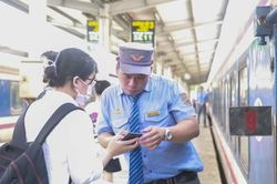 Lưu ý cho hành khách đi tàu dịp Tết Nguyên đán 2024 an toàn, suôn sẻ