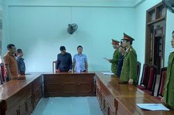 Bắt tạm giam nguyên giám đốc phòng giao dịch ngân hàng