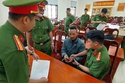 Bắt đối tượng khai thác hơn 6.000m3 cát trên sông Đạ Cho Mo
