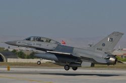 Pakistan xác nhận không kích các mục tiêu 'khủng bố' trên lãnh thổ