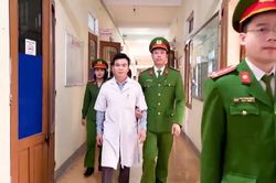 Bắt giữ bác sĩ 'bắt tay' với công ty bảo hiểm 'rút ruột' hơn 700 triệu đồng tiền bảo hiểm