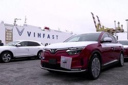 Doanh số xe điện VinFast tăng mạnh trong năm 2023