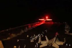 Mỹ phá nhiều tên lửa Houthi, EU áp trừng phạt các cá nhân có liên hệ Hamas