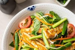 Muốn giảm cân lại có da dẻ mướt mát, chị em nhớ thường xuyên ăn món gỏi này