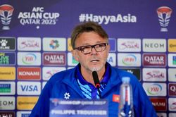 Thua Indonesia, HLV Troussier đặt mục tiêu thắng Iraq