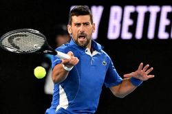 Djokovic thẳng tiến vào vòng 4 Australia mở rộng