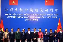 Việt Nam xác định phát triển quan hệ với Trung Quốc là lựa chọn chiến lược, ưu tiên hàng đầu