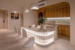 Căn hộ dát vàng 24K, 'lấp lánh như sao'