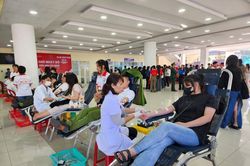 Ngày hội hiến máu tình nguyện 'Chủ nhật đỏ'