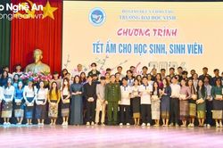 Trường Đại học Vinh tổ chức chương trình 'Tết ấm cho học sinh, sinh viên - Xuân Giáp Thìn 2024'