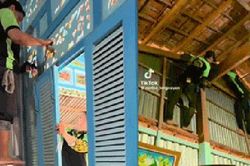 Ngỡ ngàng với độ kỳ công và 'mạo hiểm' khi thuê dịch vụ dọn nhà đón Tết, nghe báo giá càng giật mình