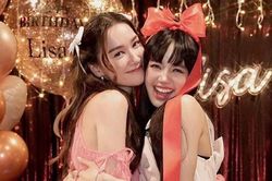 Bạn thân tiết lộ Lisa Blackpink chưa từng có cuộc sống tuổi teen