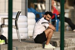Salah bất ngờ trở lại Liverpool sớm hơn dự định