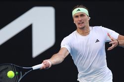 Alexander Zverev lấy vé tứ kết Úc mở rộng sau 5 set nghẹt thở