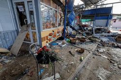 Nga lên án vụ pháo kích vào Donetsk, Thủ tướng Ba Lan tới Kiev