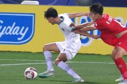 Sai lầm và cách dùng người khó hiểu của HLV Troussier khiến tuyển Việt Nam thua Indonesia?