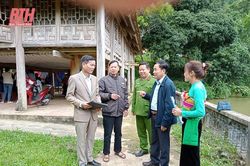 Bá Thước quan tâm phát triển đảng viên vùng dân tộc thiểu số