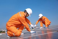 EVNHANOI đặt mục tiêu tiết kiệm từ 2,2% điện thương phẩm trở lên trong năm 2024