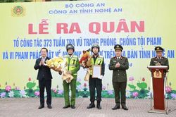 Công an Nghệ An ra quân Tổ 373 tuần tra vũ trang
