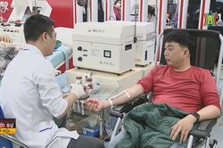 30 năm giữ dòng máu luôn chảy