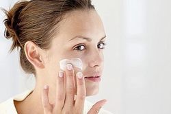 Ba hiểu lầm về dưỡng ẩm khiến da khô căng