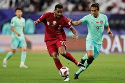 Không ghi nổi bàn nào, ĐT Trung Quốc 99% bị loại từ vòng bảng Asian Cup