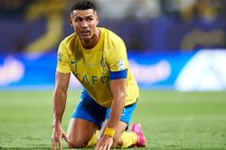 Ronaldo chấn thương, tour du đấu Trung Quốc bị hủy