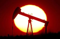 Giá xăng dầu hôm nay 23/1: Brent giữ mức trên 80 USD/thùng