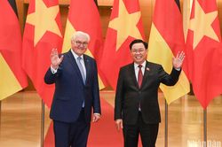 Chủ tịch Quốc hội Vương Đình Huệ hội kiến Tổng thống Cộng hòa Liên bang Đức Frank-Walter Steinmeier